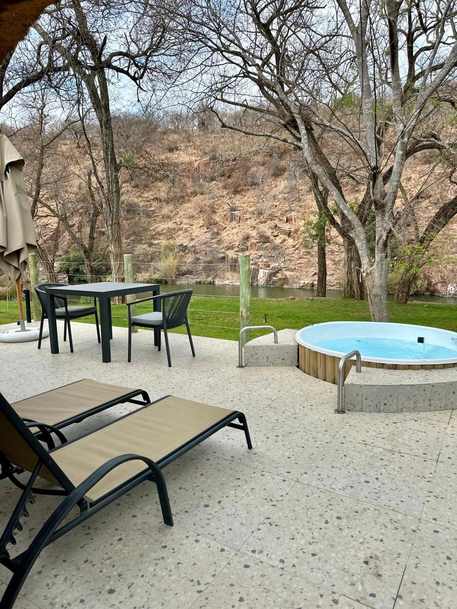 Rust de Winter Mologa River Lodge מראה חיצוני תמונה